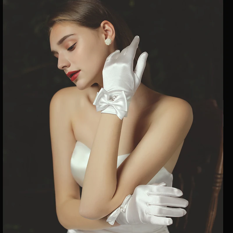 WG016 Нежна Сватба Къси Ръкавици За Младоженци на Китката, Сатен, Лък с Перлата на Пръст, Бели Ръкавици За шаферки Изображение 3