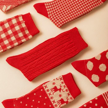 Коледна серия от Червени Чорапи Серия Чорапи на Точки с мрежа от Мъжки и женски двойки Коледни Чорапи Есенните и зимните Модни Чорапи